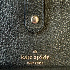 Kate Spade New York Detachable Crossbody Wallet Clutch Black Leather
